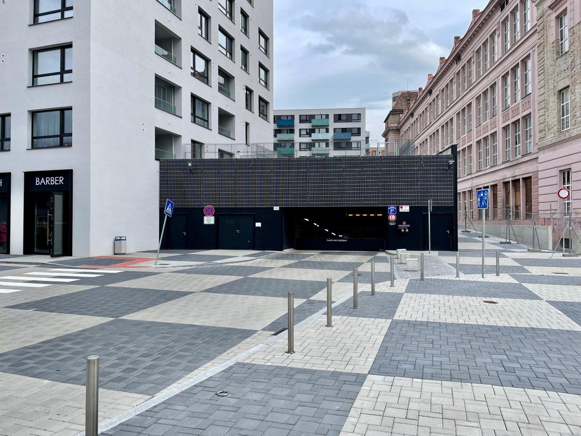 Central Stay Bratislava Exterior photo
